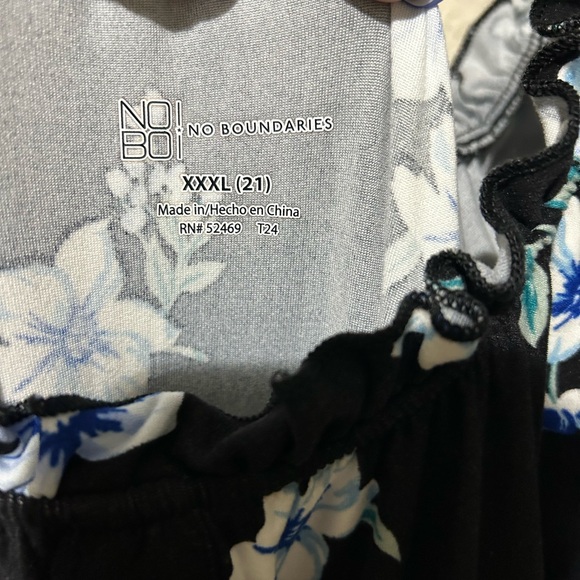 Dress - Picture 2 of 3